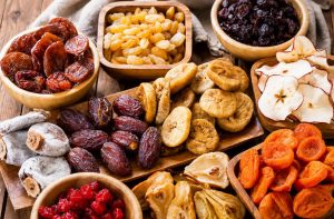 راهنمای خرید میوه خشک با کیفیت؛ نکات مهم انتخاب
